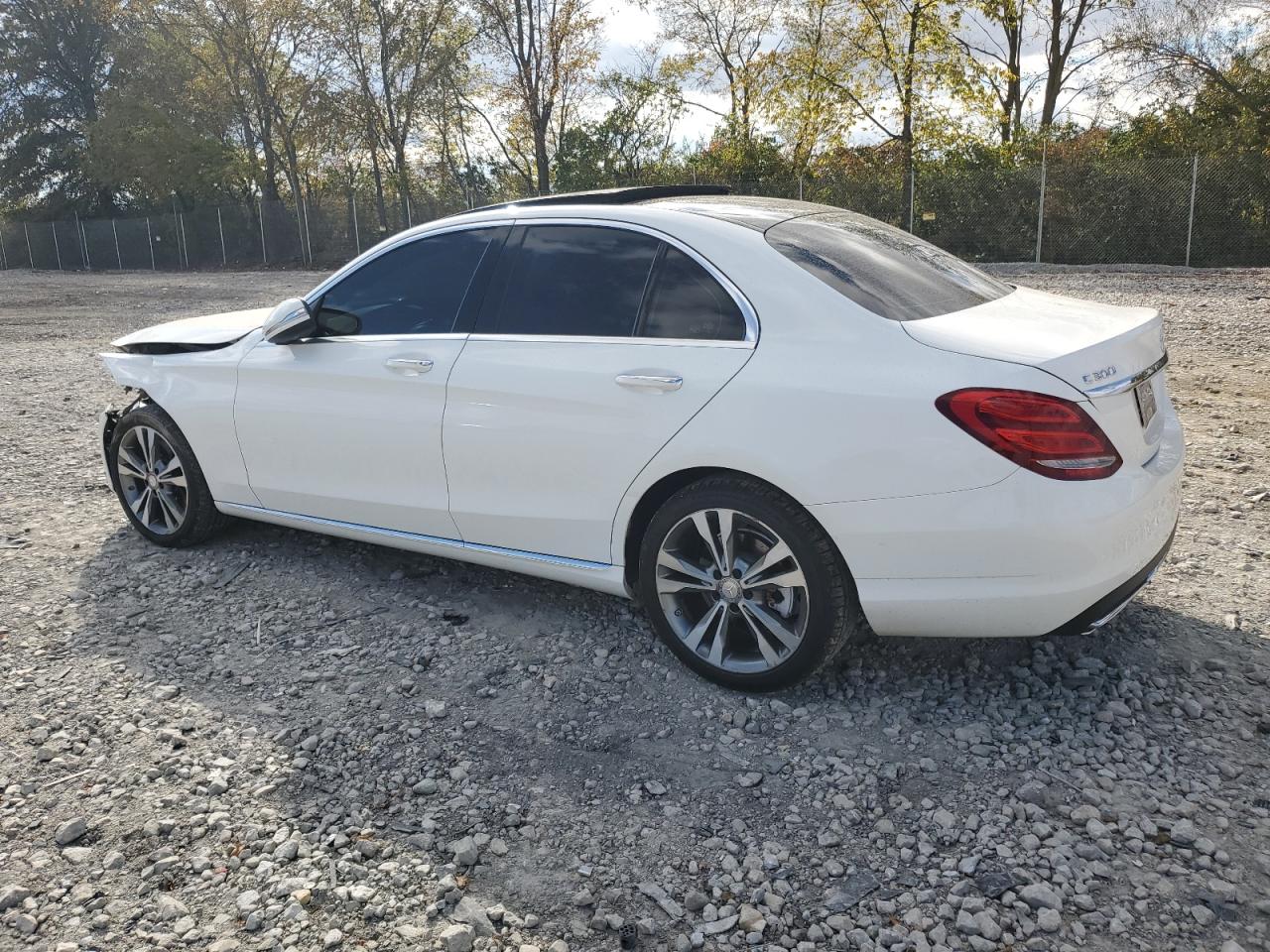 55SWF4KB4FU028892 2015 MERCEDES-BENZ C CLASS - Image 2