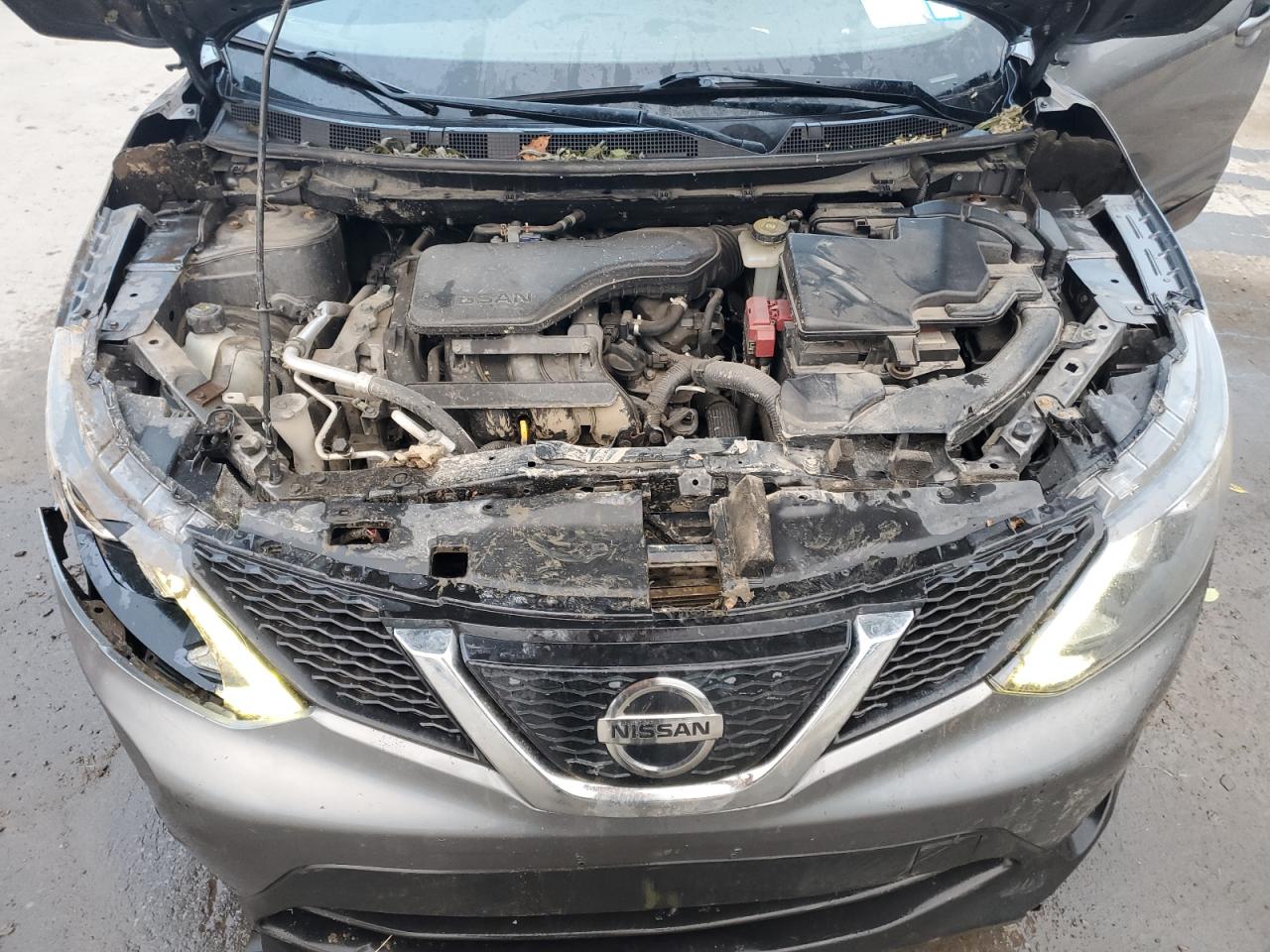 JN1BJ1CR4JW600513 2018 Nissan Rogue Sport S