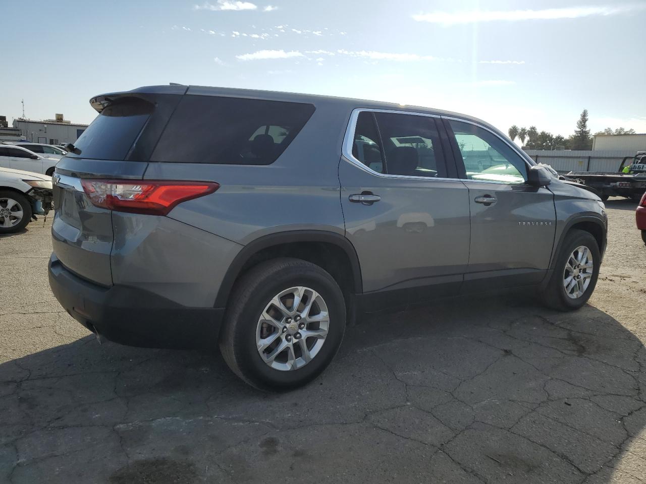 2021 Chevrolet Traverse - Image 3