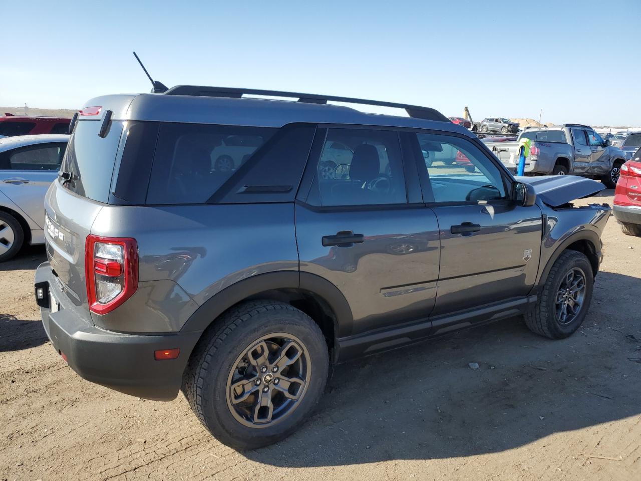 2021 Ford Bronco - Image 3