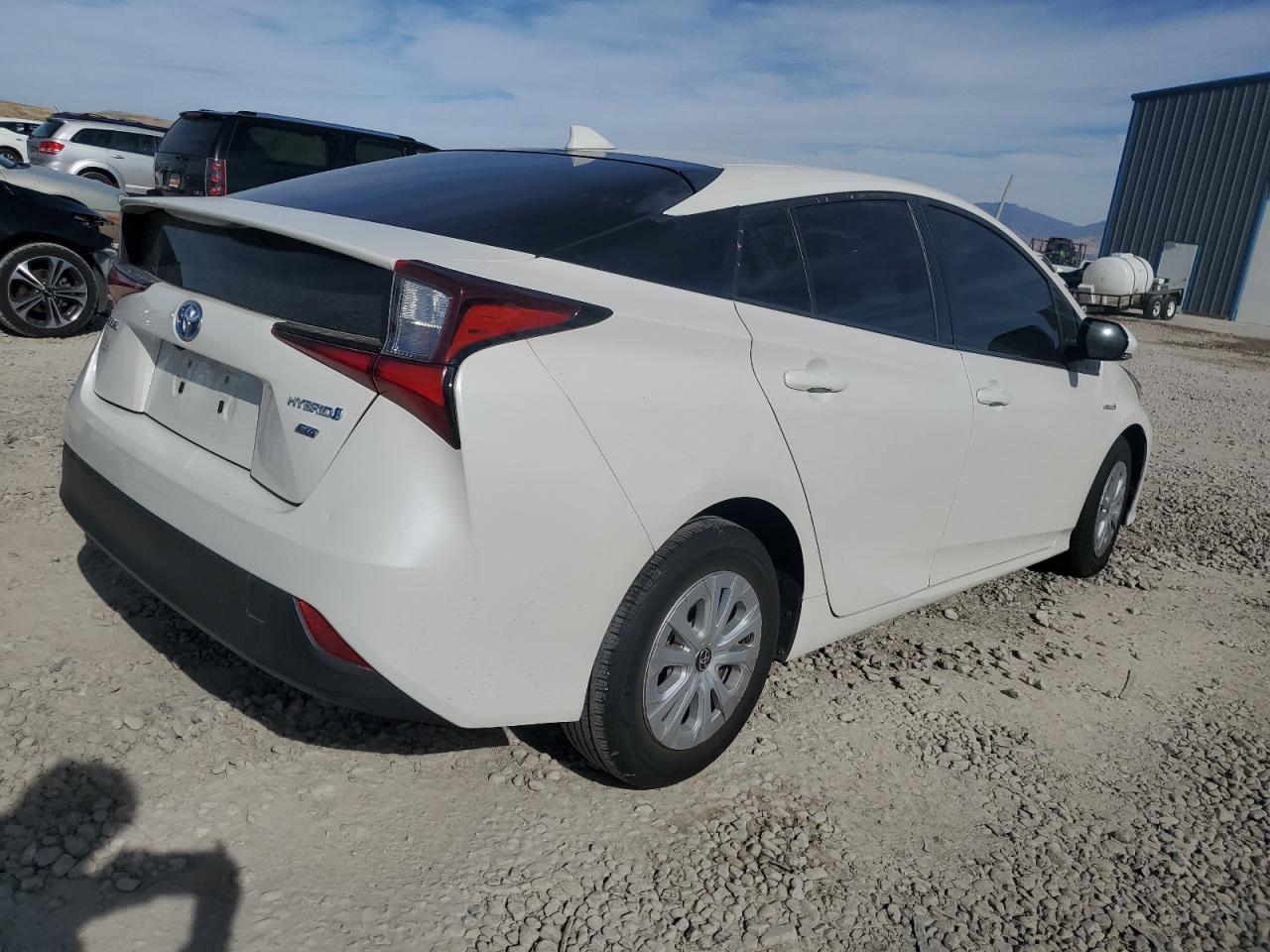 VIN JTDKARFUXK3093504 2019 TOYOTA PRIUS no.3