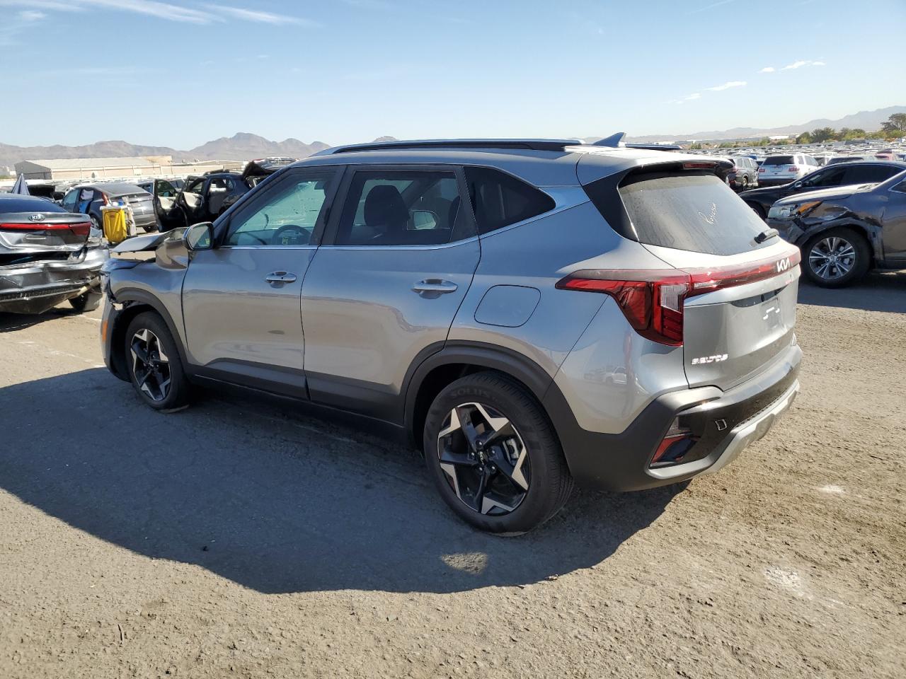 2024 Kia Seltos - Image 2