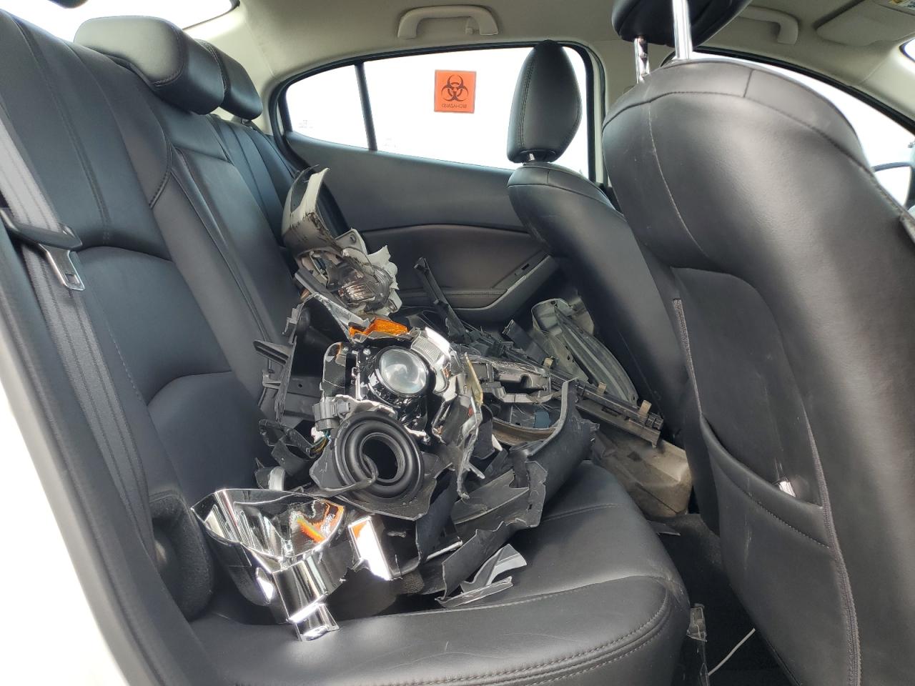 2018 Mazda 3 - Image 10