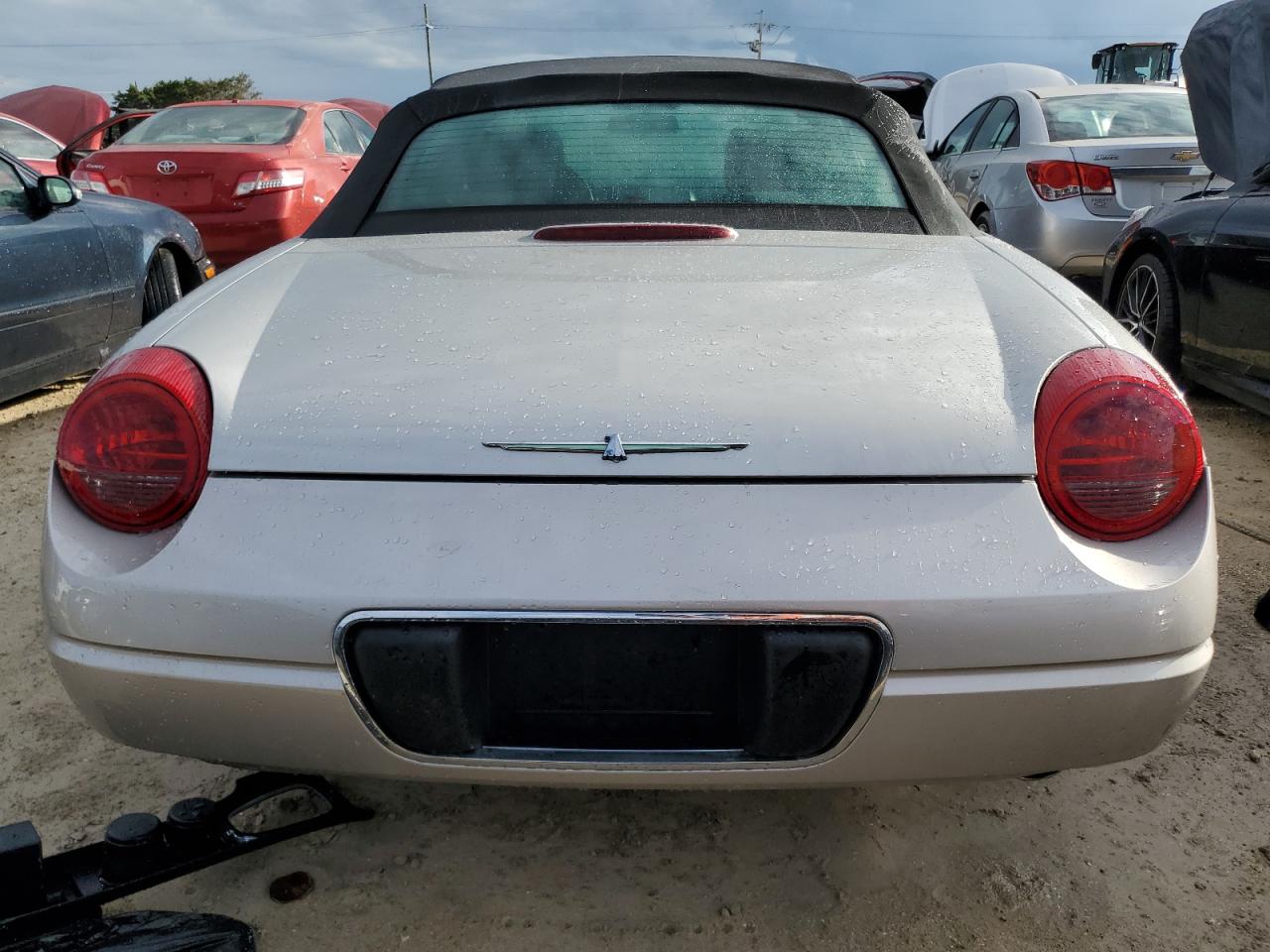 2004 Ford Thunderbird VIN: 1FAHP60A74Y107165 Lot: 74253104