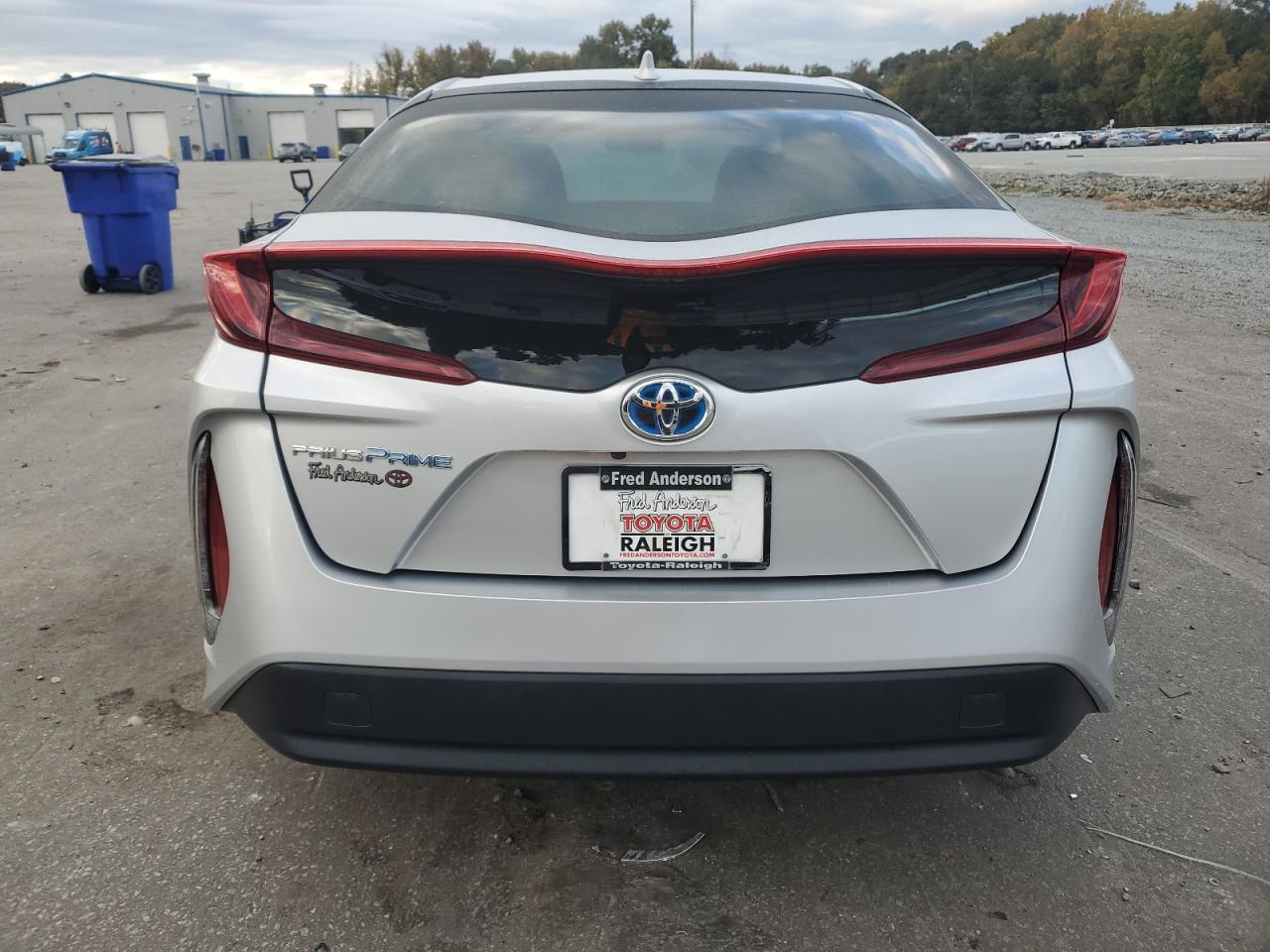 JTDKARFP5H3018888 2017 Toyota Prius Prime