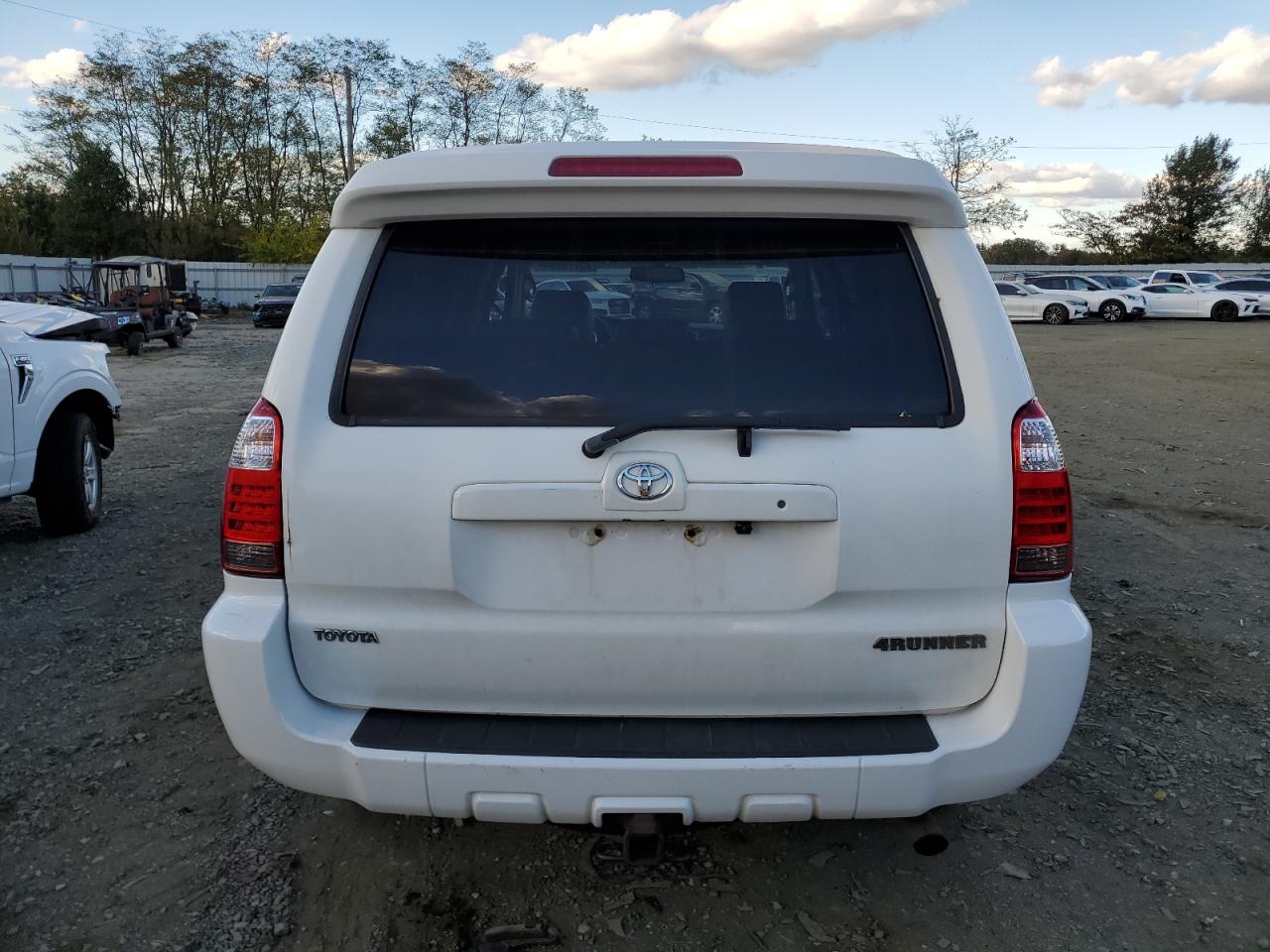 2007 Toyota 4Runner Limited VIN: JTEBU17R670119538 Lot: 75770794