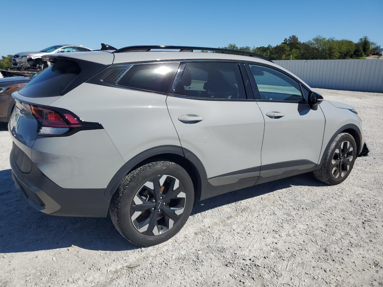 2023 Kia Sportage - Image 3