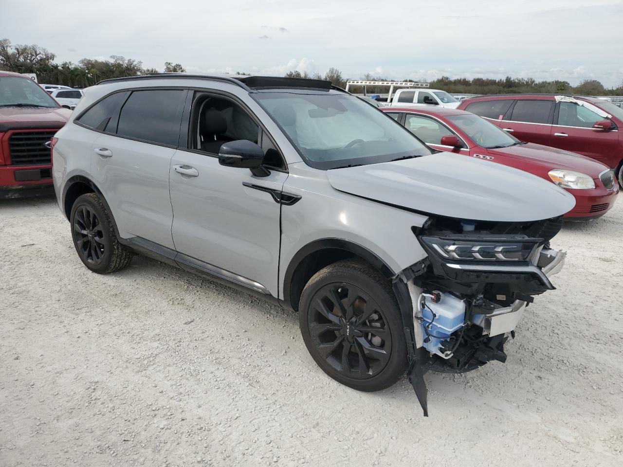 2023 Kia Sorento - Image 4