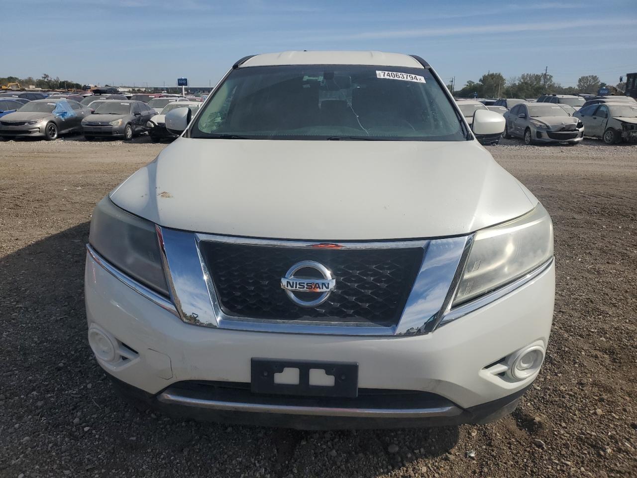 2015 Nissan Pathfinder S VIN: 5N1AR2MM7FC635965 Lot: 74063794