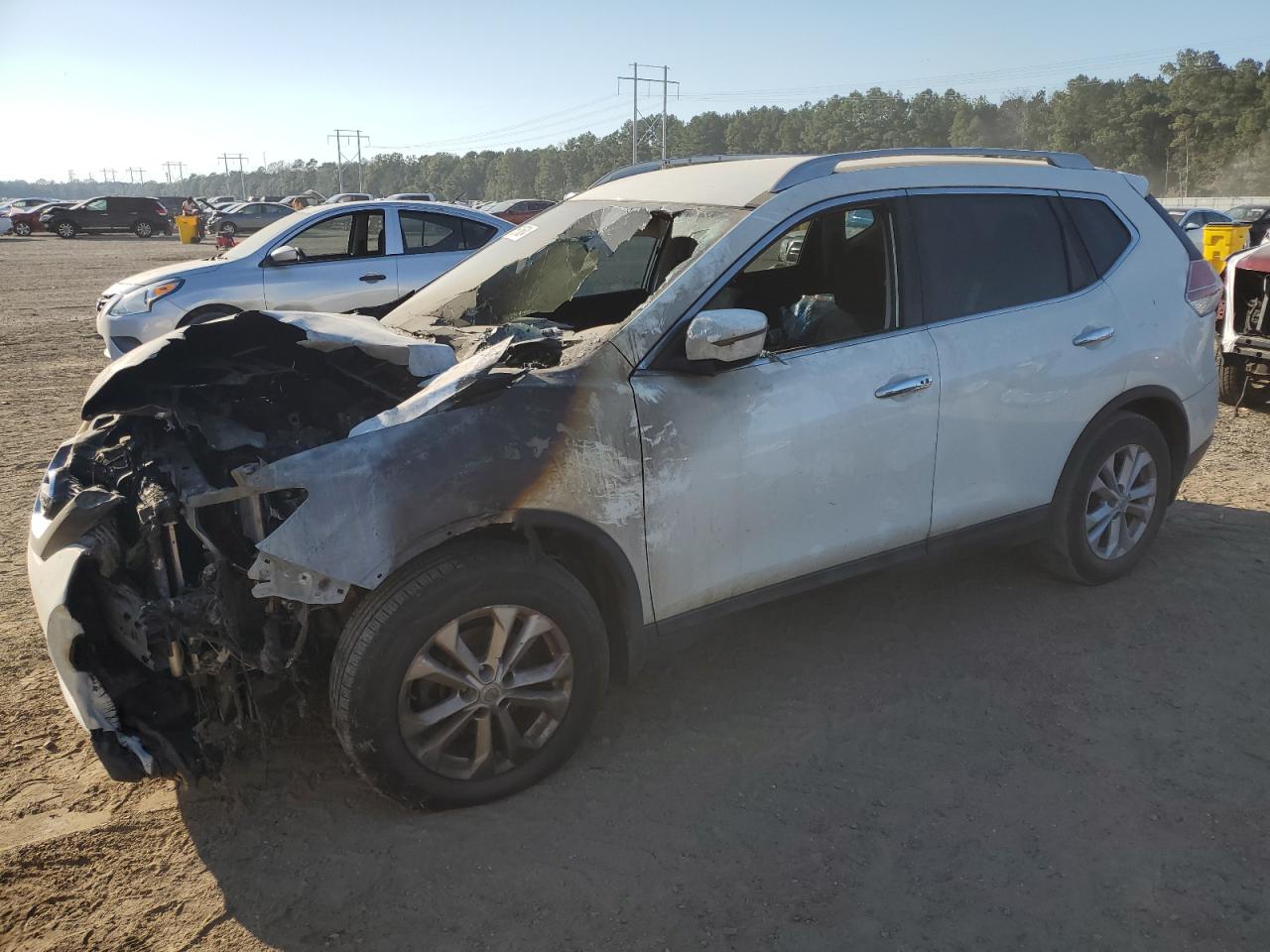 2016 Nissan Rogue - Image 1