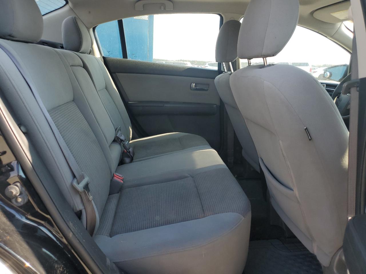 2012 Nissan Sentra - Image 10
