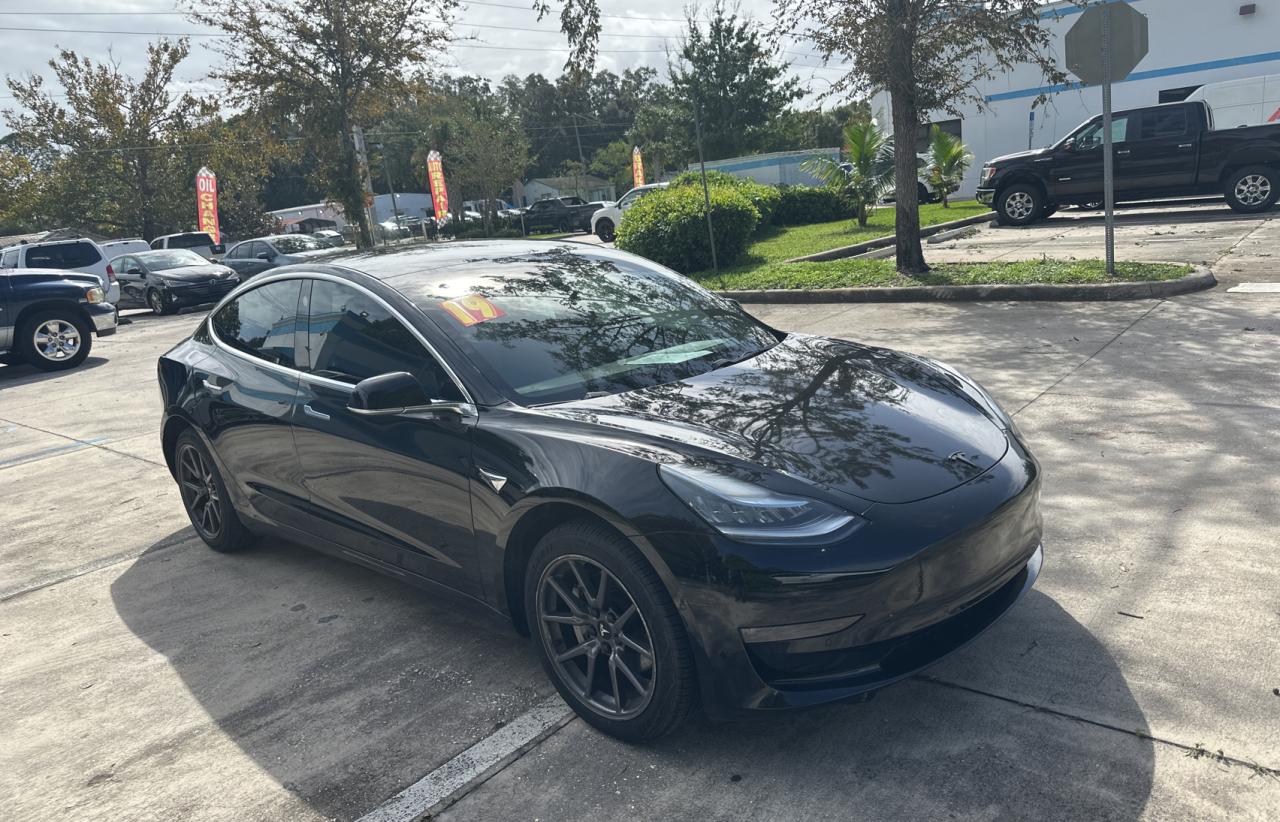 5YJ3E1EA2KF399391 2019 TESLA MODEL 3 - Image 1