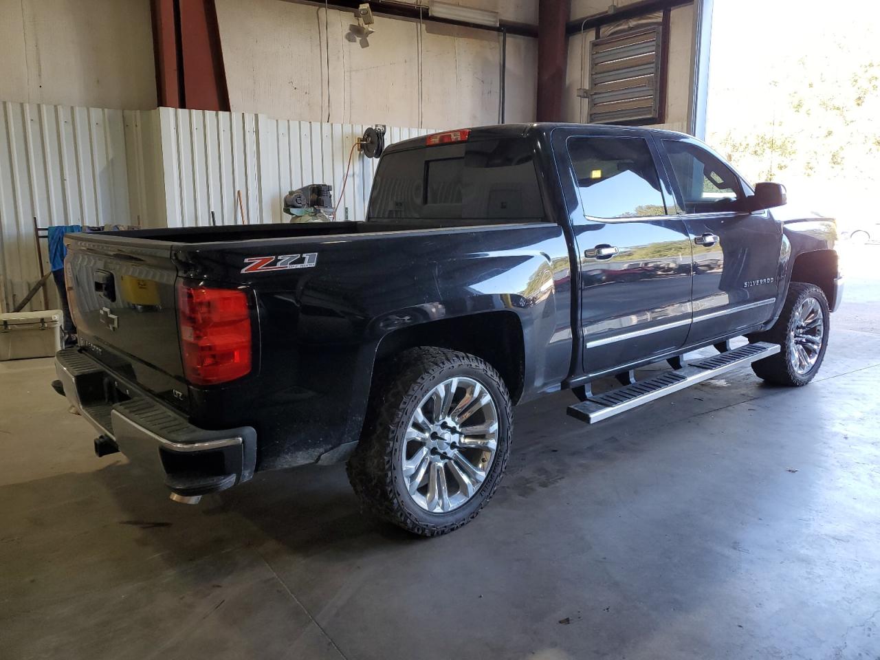 2015 Chevrolet Silverado - Image 3