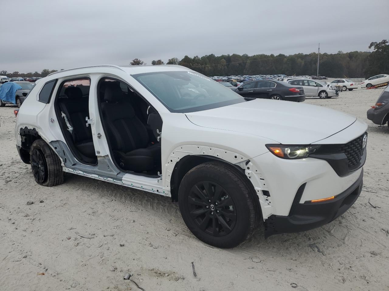2024 Mazda CX-50 - Image 4