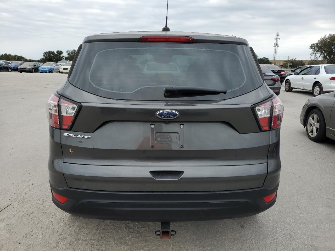 1FMCU0F78JUB97351 2018 Ford Escape S