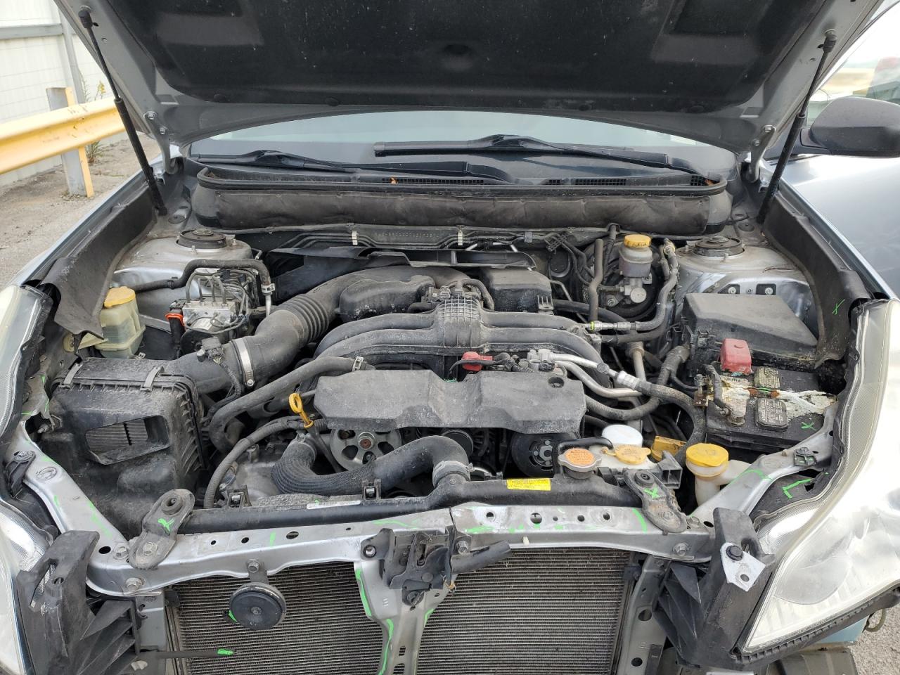 2013 Subaru Outback - Image 12