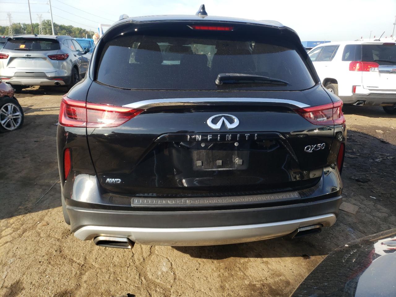 3PCAJ5M30KF138483 2019 Infiniti Qx50 Essential