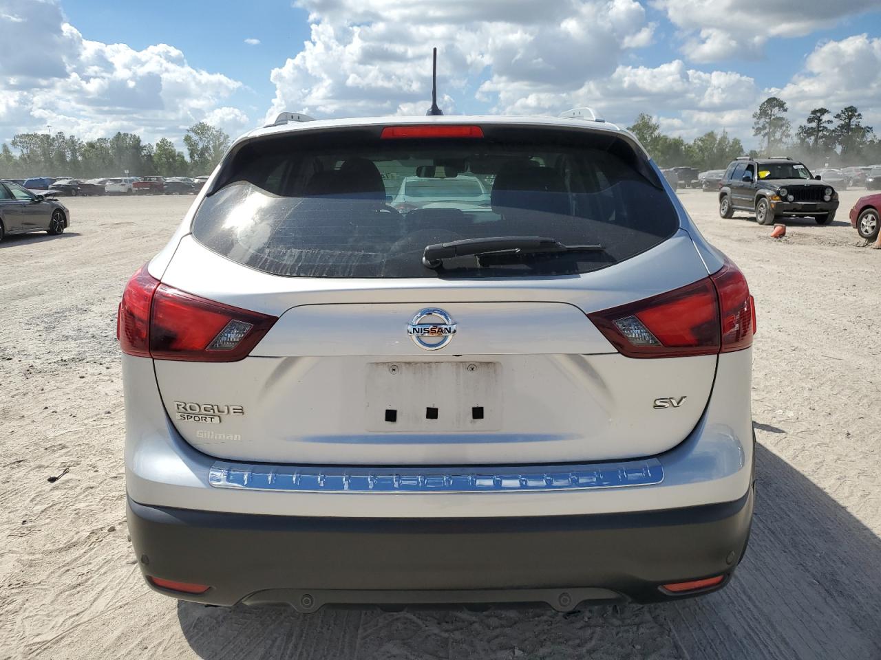 JN1BJ1CP9KW528207 2019 Nissan Rogue Sport S