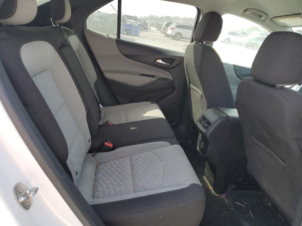 2020 Chevrolet Equinox - Image 11