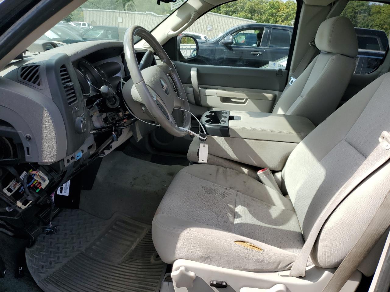 2011 GMC Sierra - Image 7