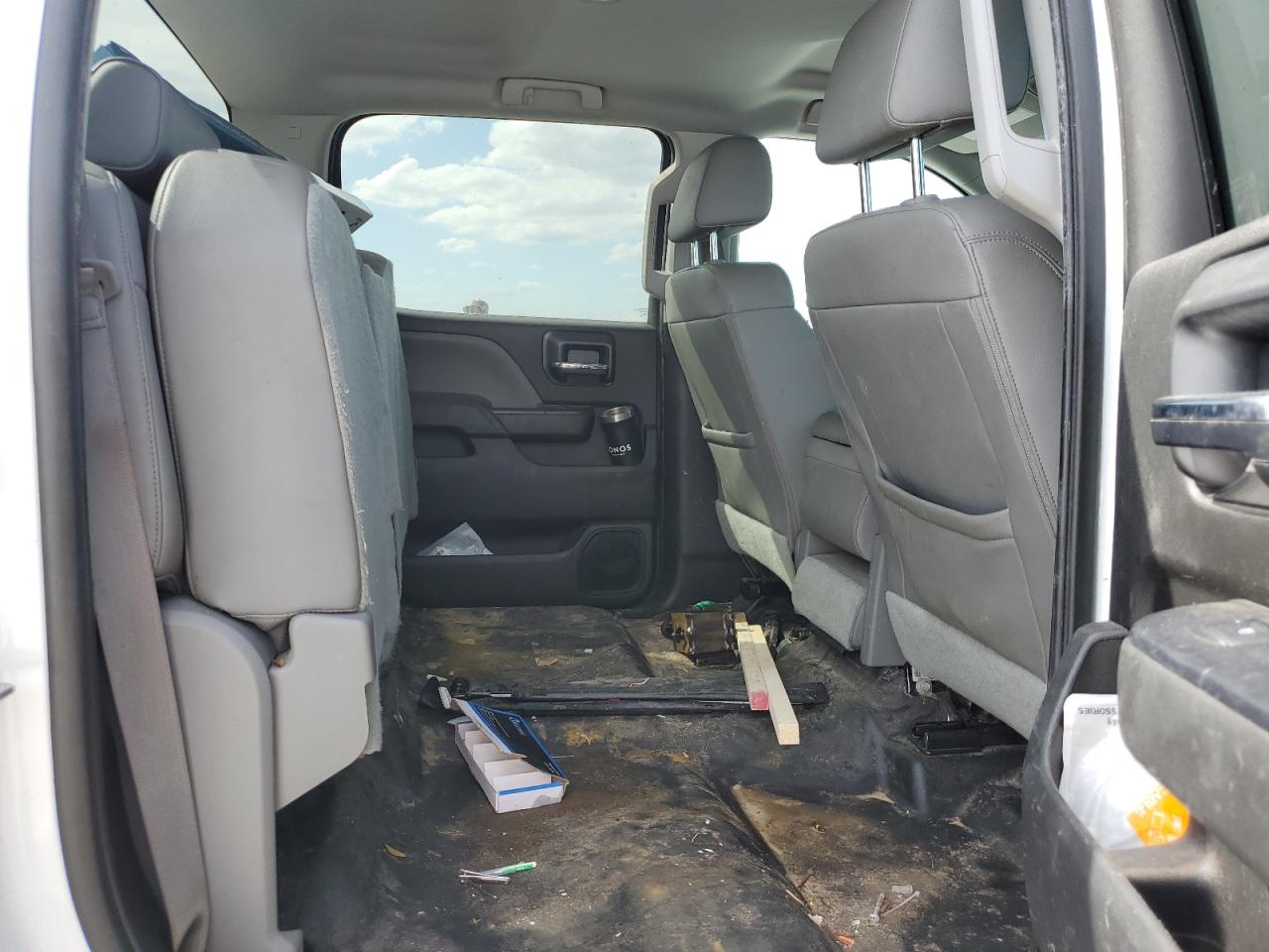 2016 Chevrolet Silverado - Image 10