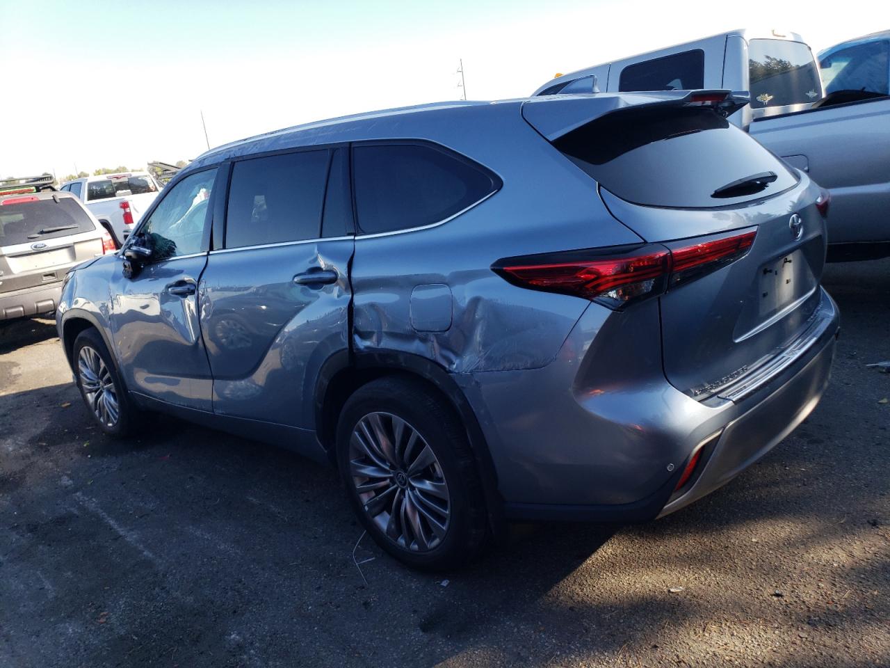 2022 Toyota Highlander Platinum VIN: 5TDFZRBH4NS239692 Lot: 75573374