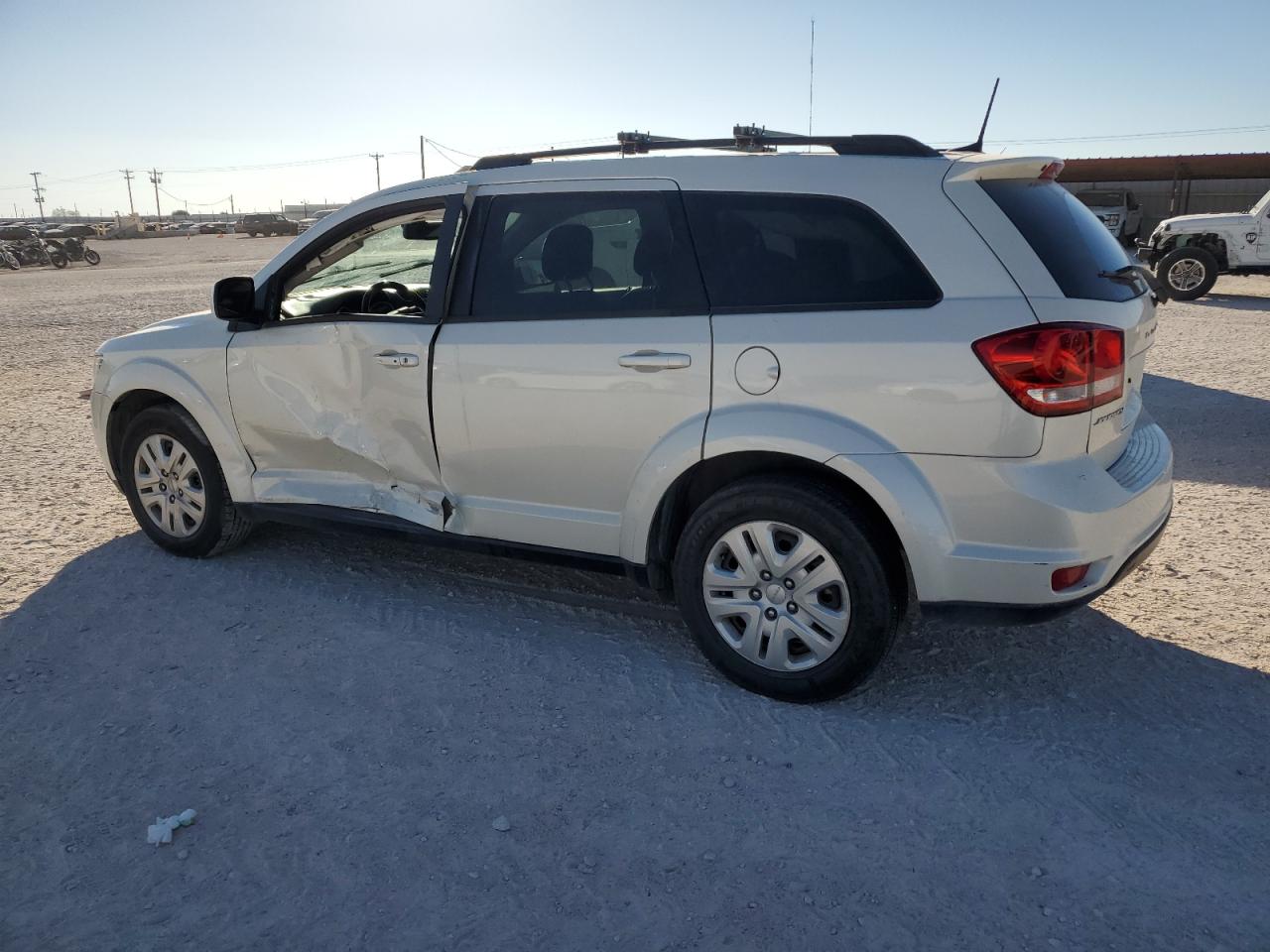 2019 Dodge Journey - Image 2