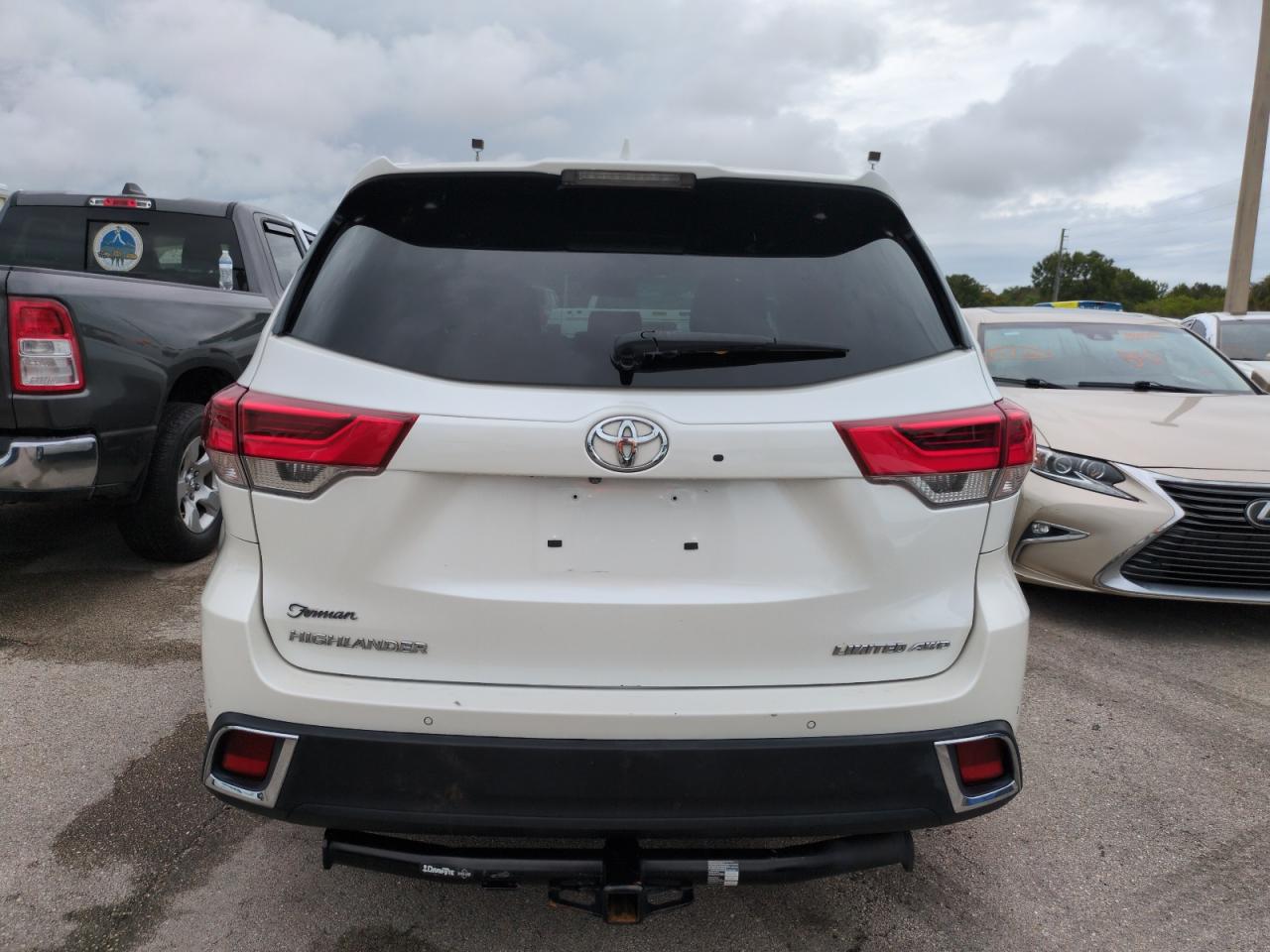 2017 Toyota Highlander Limited VIN: 5TDDZRFH6HS418368 Lot: 73973044