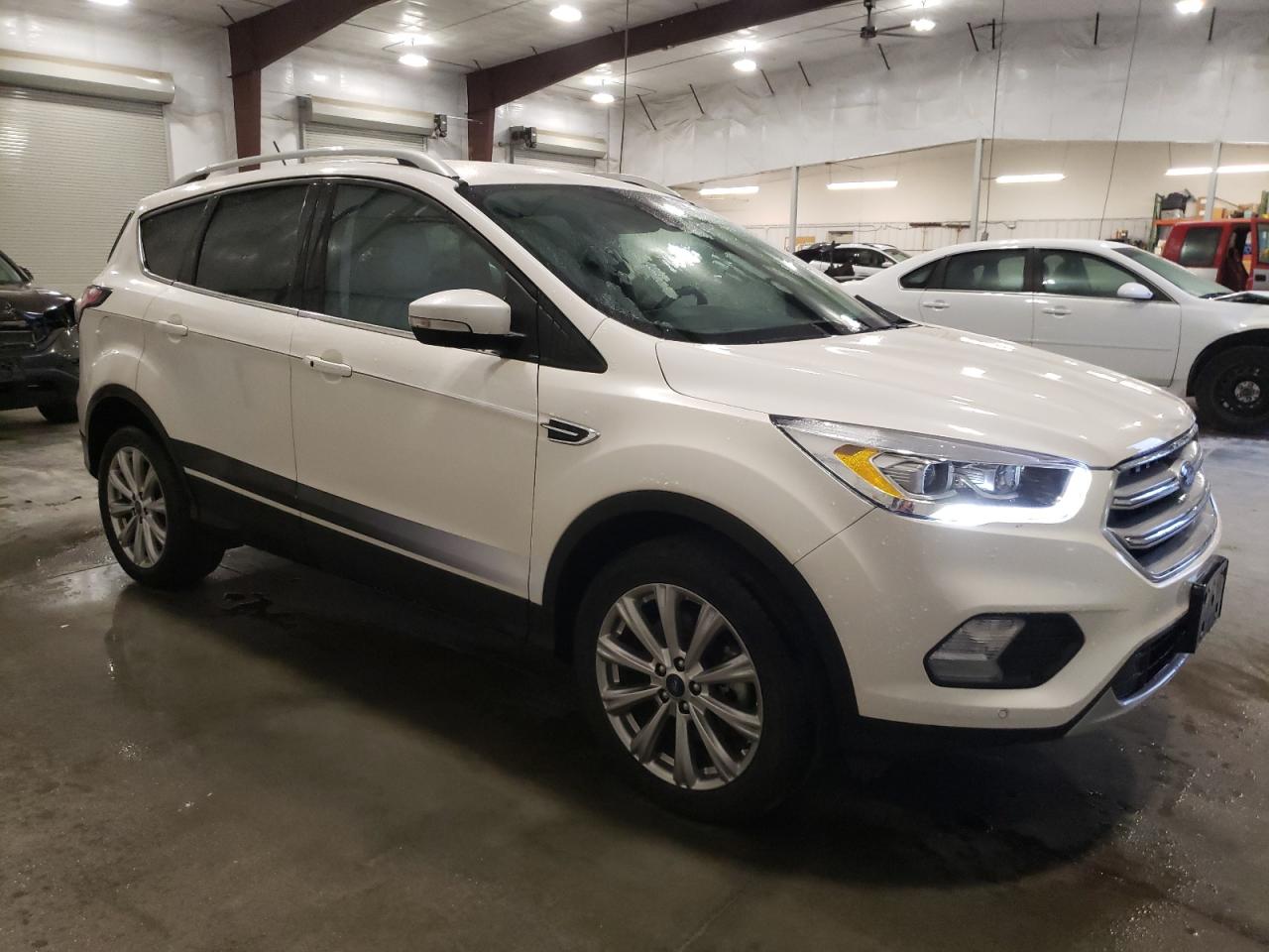 VIN 1FMCU9J95JUB25746 2018 FORD ESCAPE no.4