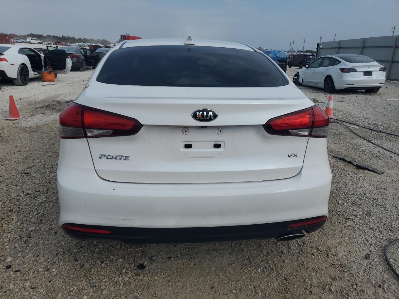 2017 Kia Forte Ex VIN: 3KPFL4A89HE004791 Lot: 75399514