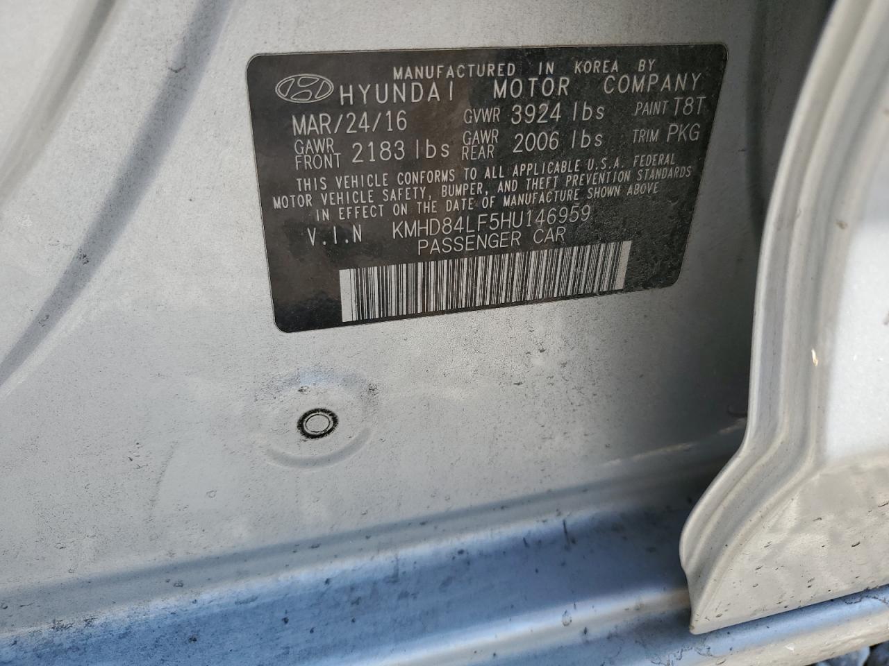 2017 Hyundai Elantra - Image 12