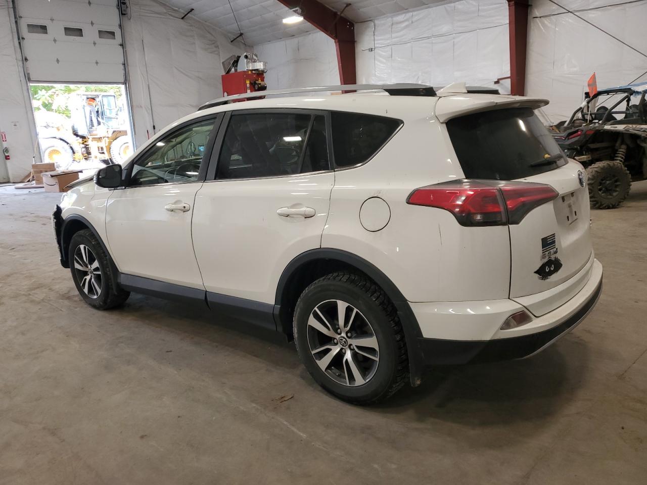 2017 Toyota RAV 4 - Image 2