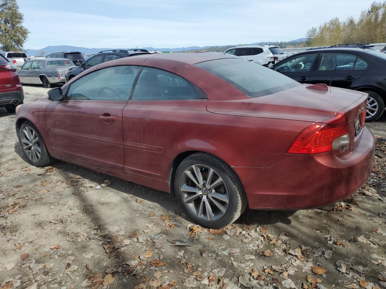 2011 Volvo C70 - Image 2