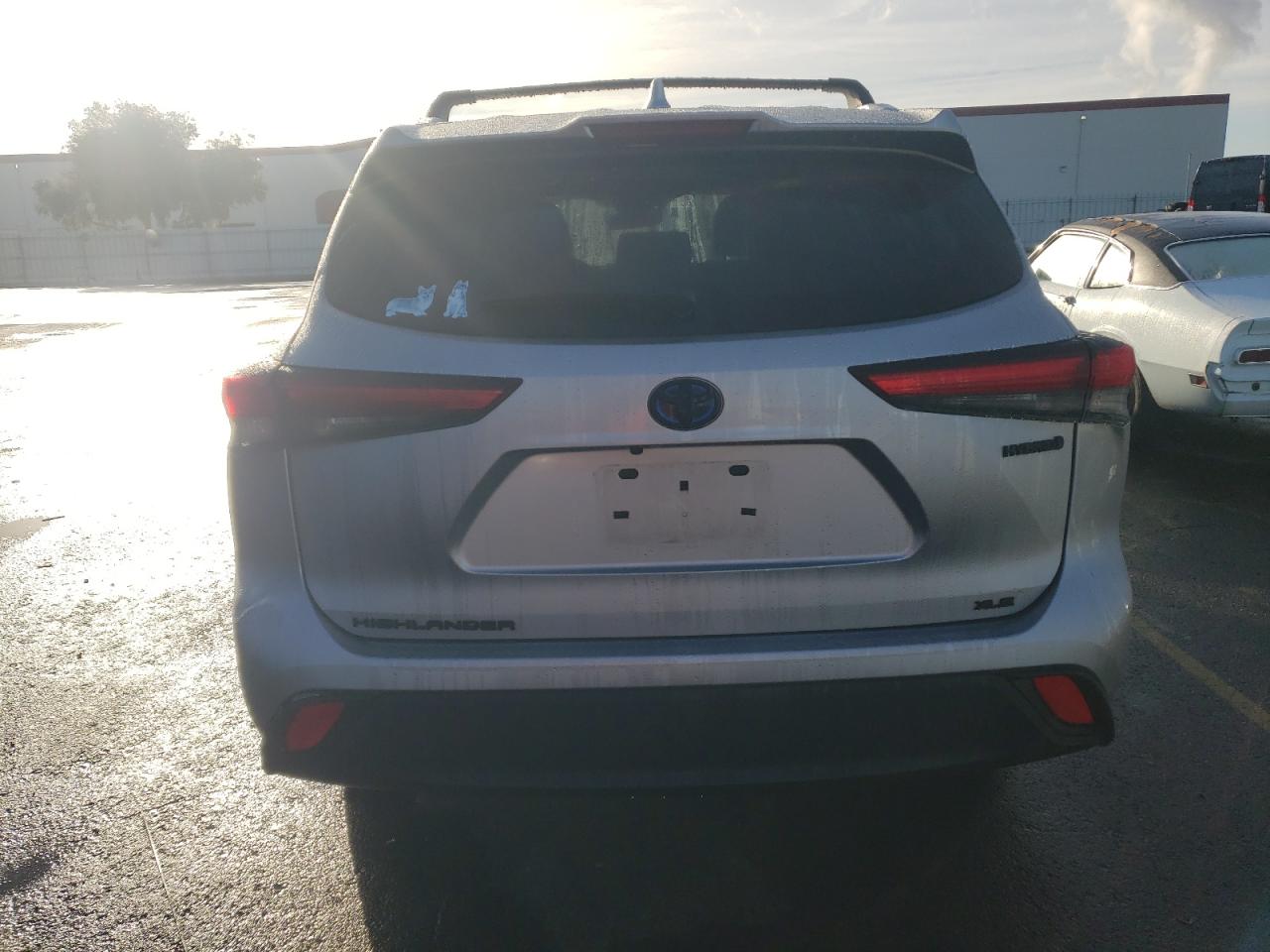 2021 Toyota Highlander - Image 6