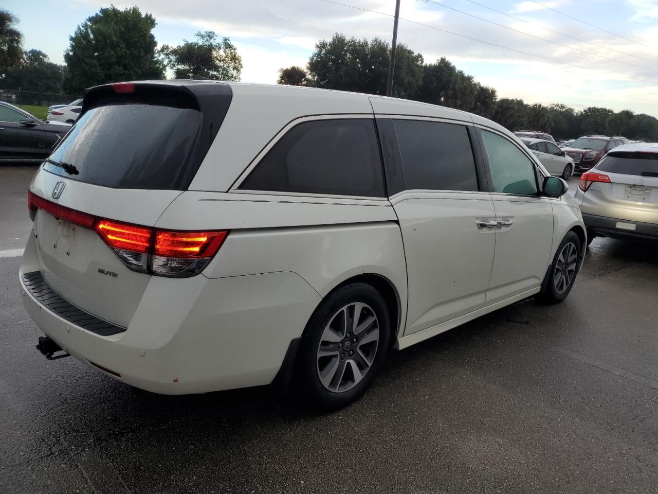 2014 Honda Odyssey - Image 3