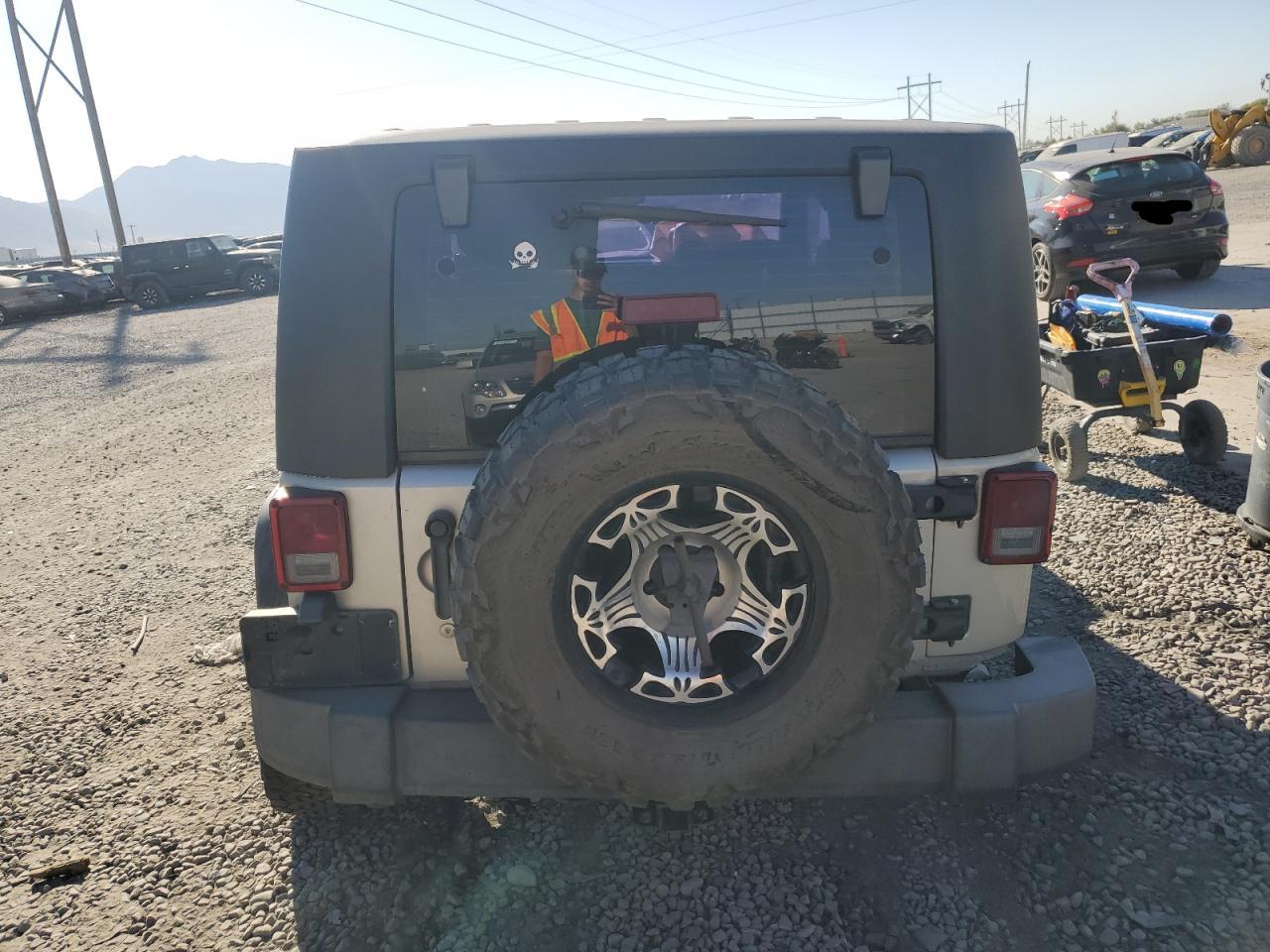 2007 Jeep Wrangler X VIN: 1J4FA24197L123059 Lot: 75902914