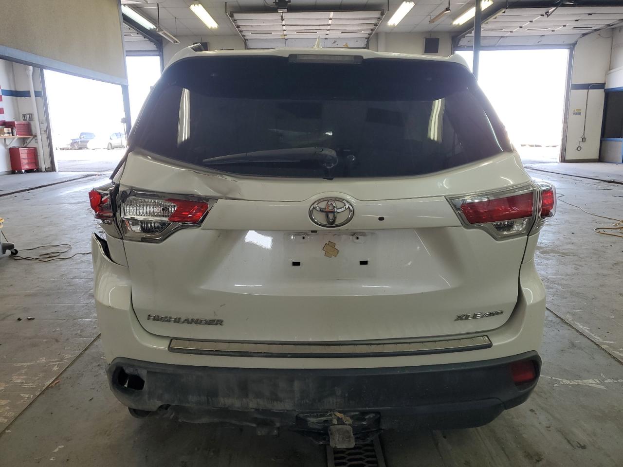 2016 Toyota Highlander Xle VIN: 5TDJKRFH0GS506368 Lot: 77261464