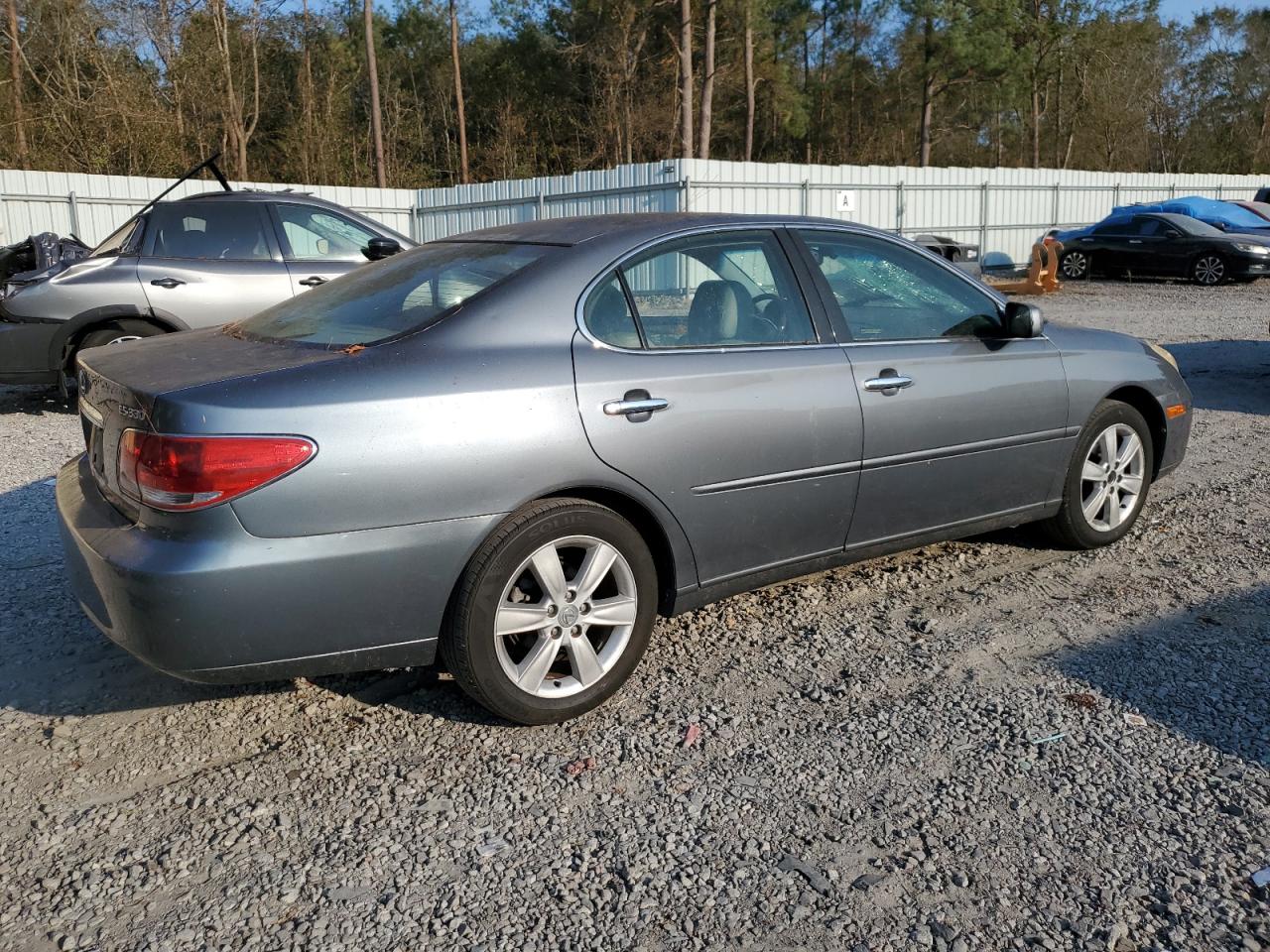 2005 Lexus ES - Image 3