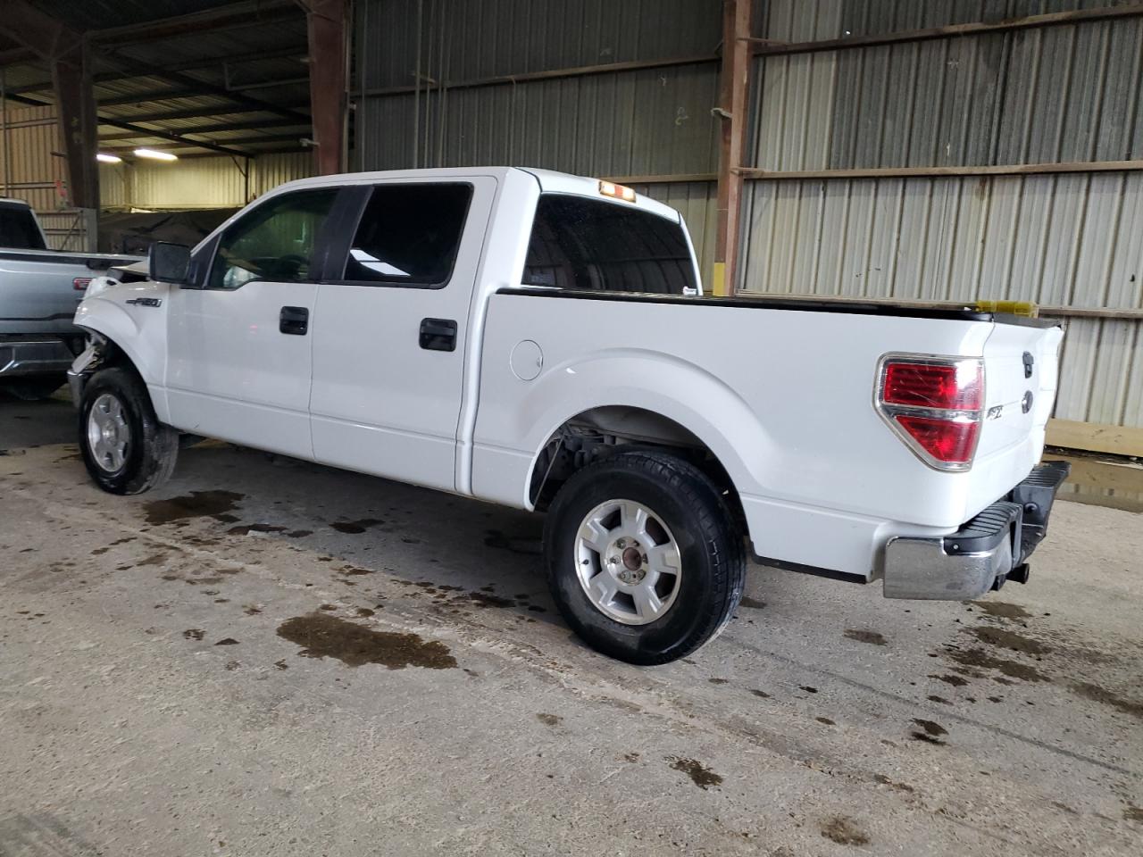 2010 Ford F-150 - Image 2