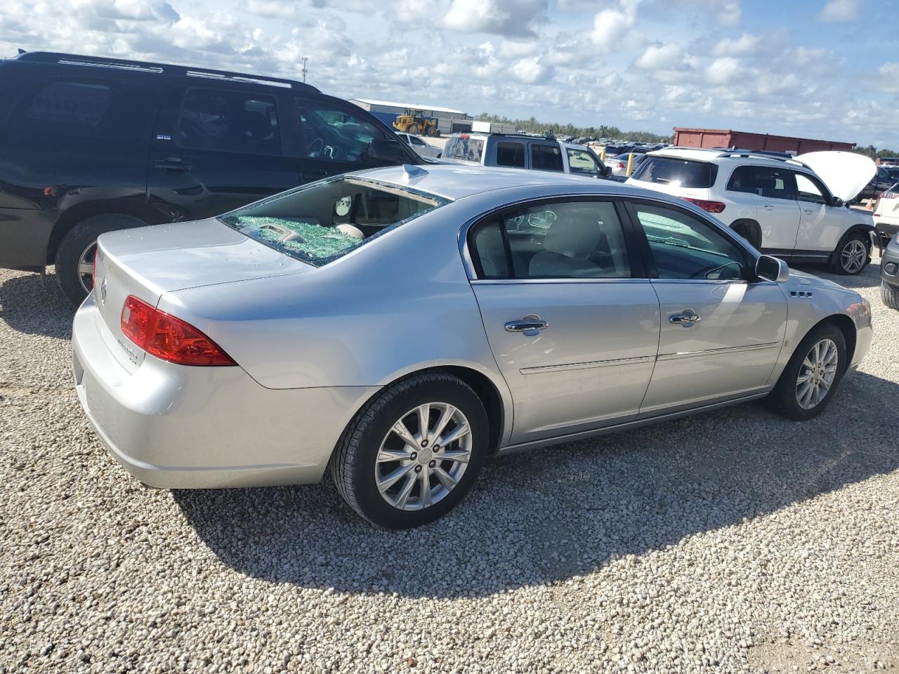 2009 Buick Lucerne - Image 3