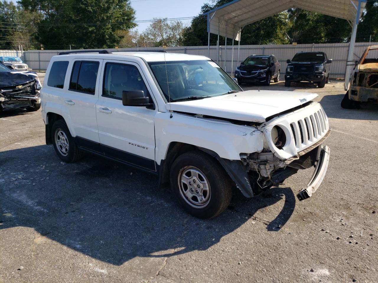 VIN 1C4NJPBB5ED758782 2014 JEEP PATRIOT no.4