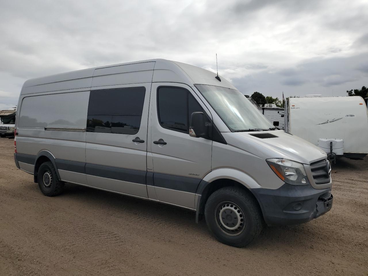 VIN WD3PE8DC5F5976932 2015 MERCEDES-BENZ SPRINTER no.4