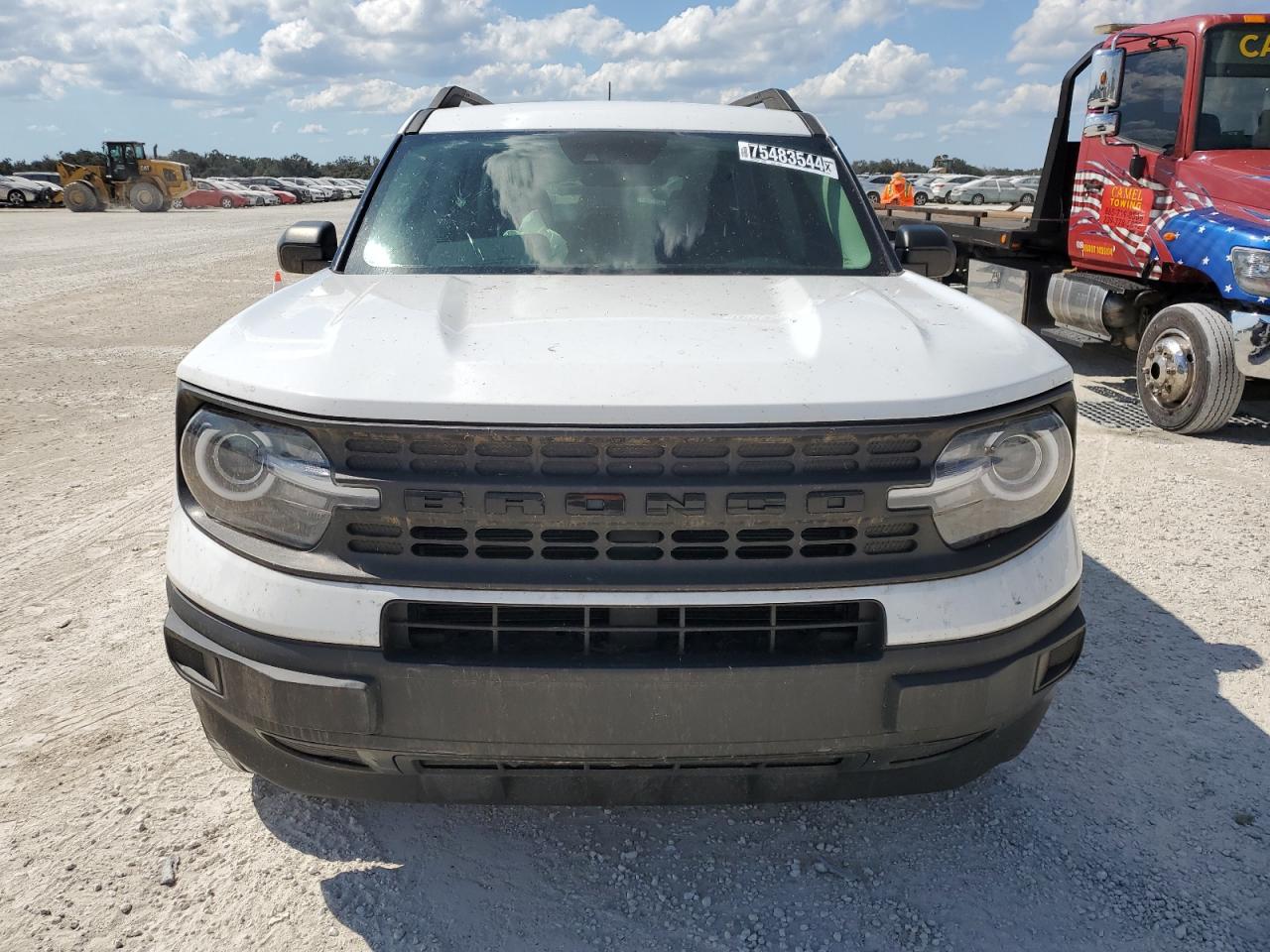 2022 Ford Bronco - Image 5
