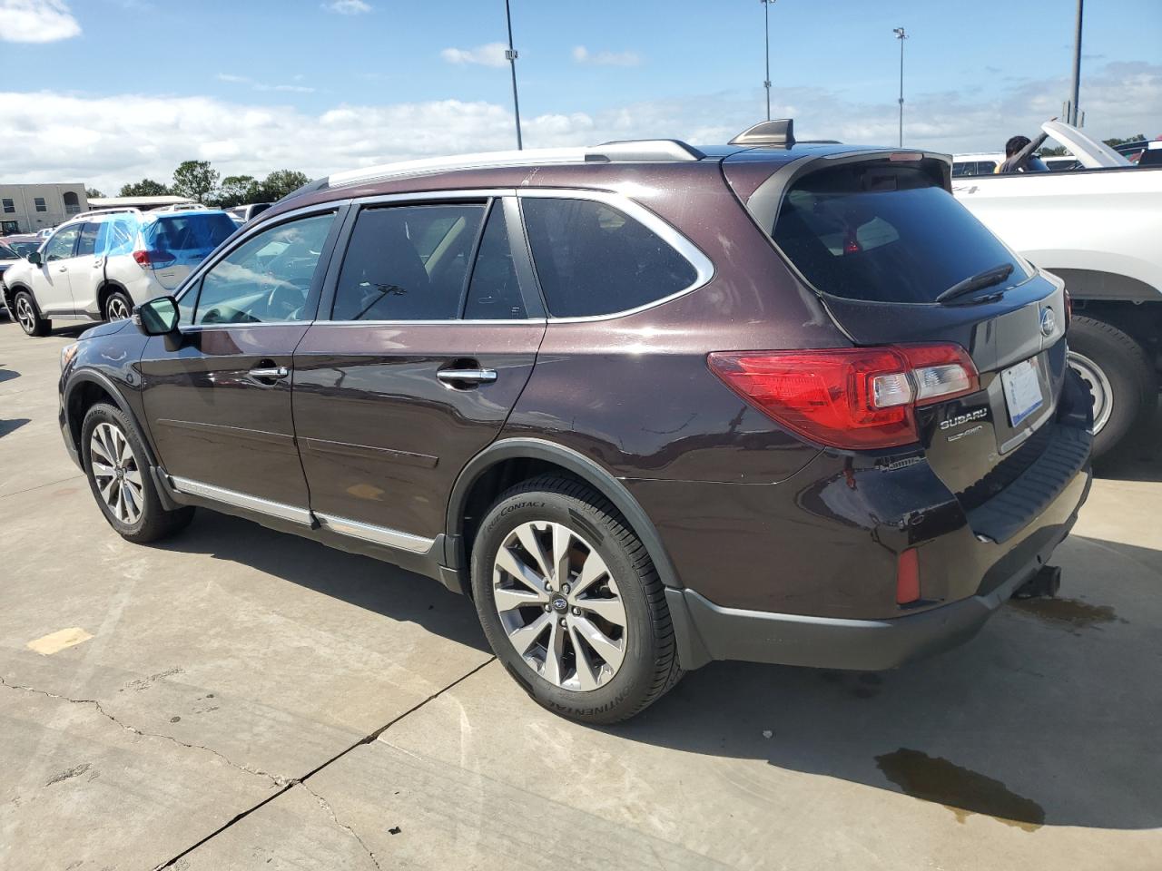 2017 Subaru Outback - Image 2