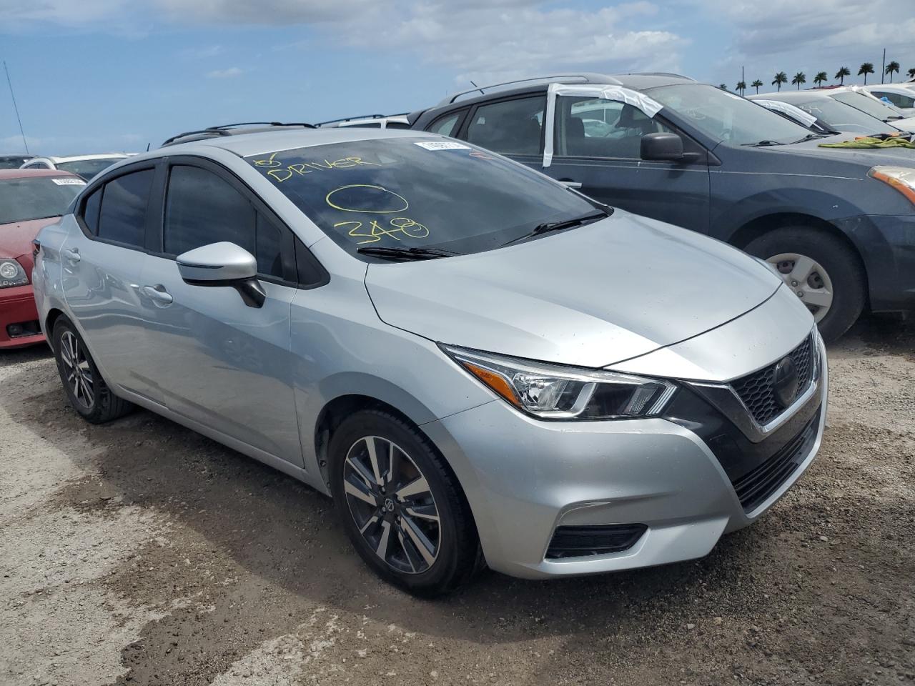 2021 Nissan Versa - Image 4