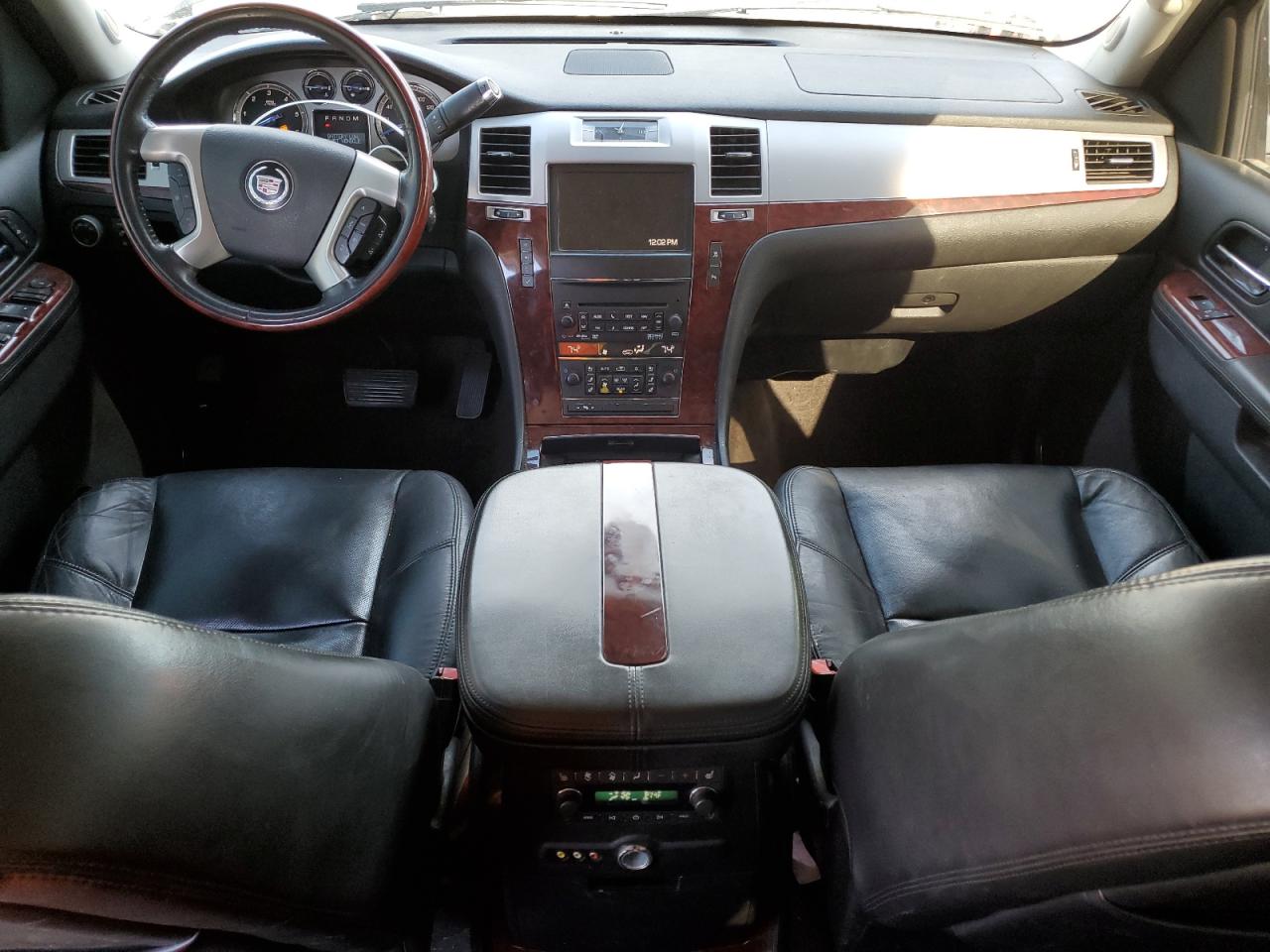 2011 Cadillac Escalade - Image 8