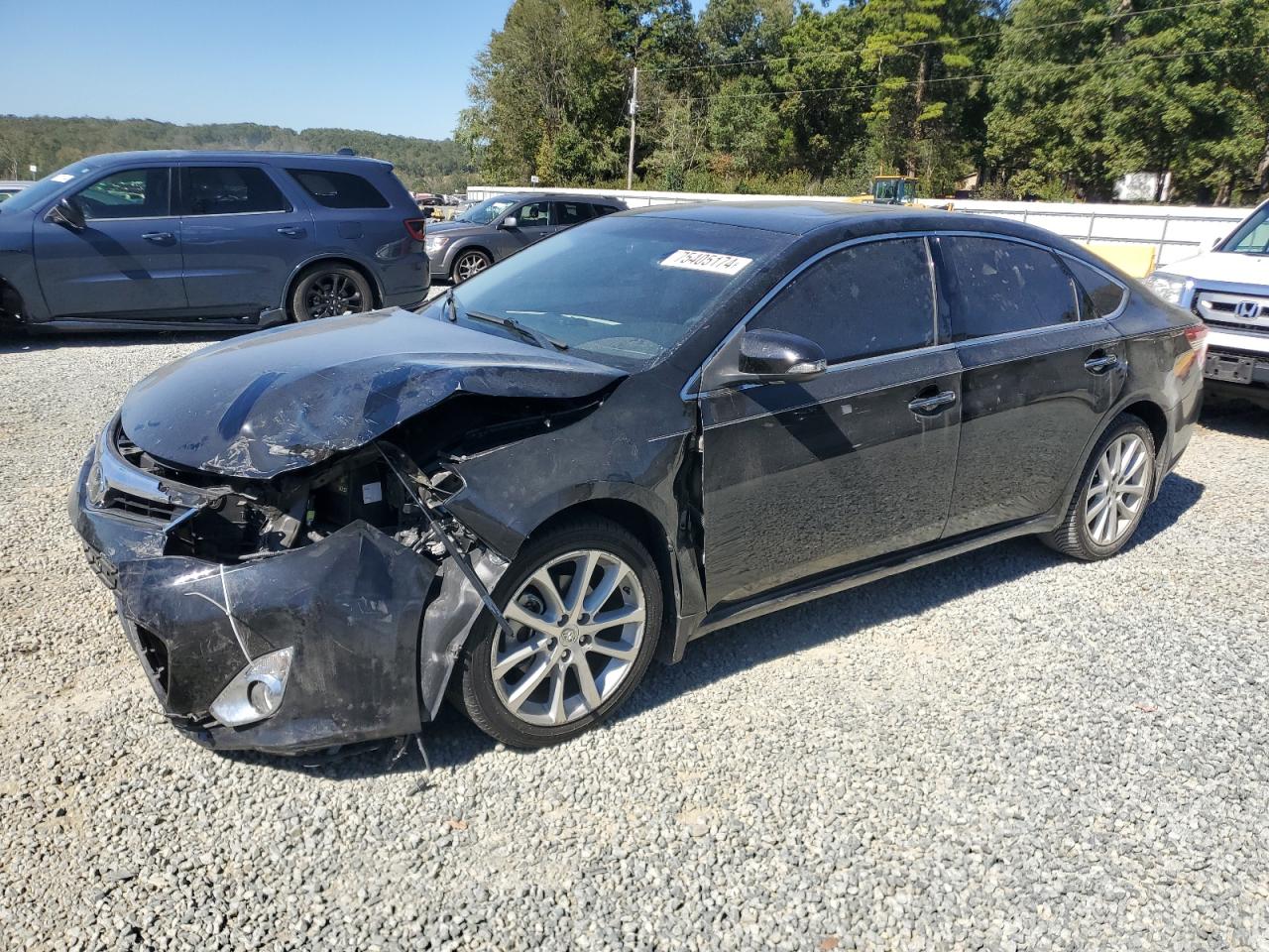 2014 Toyota Avalon - Image 1