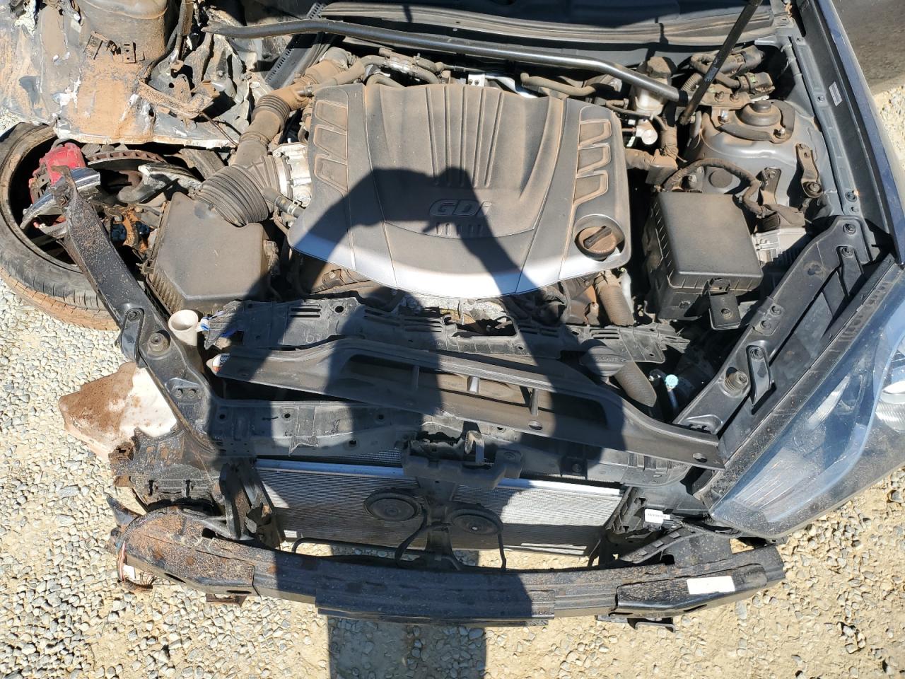 2015 Hyundai Genesis - Image 12
