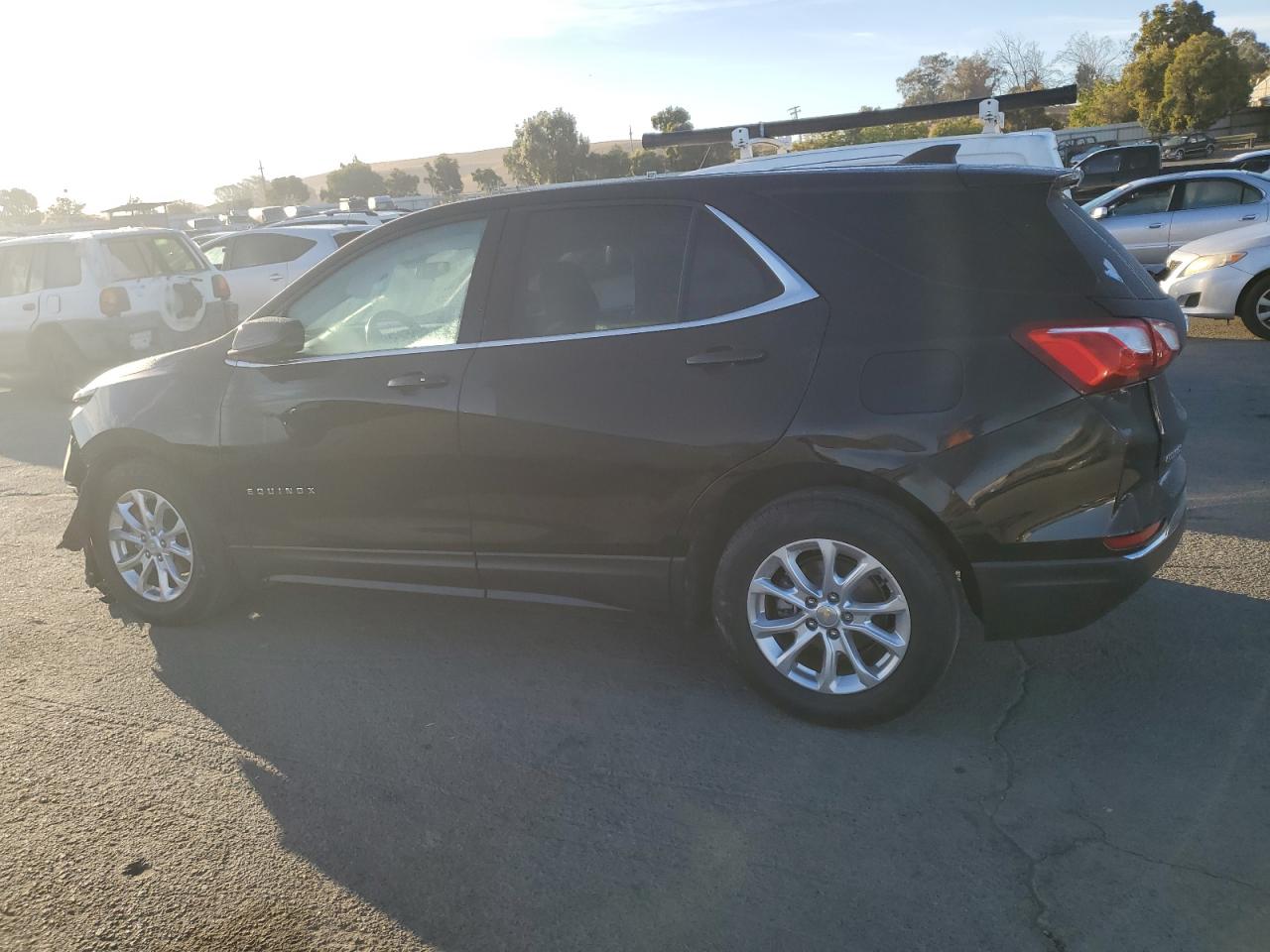 2020 Chevrolet Equinox - Image 2