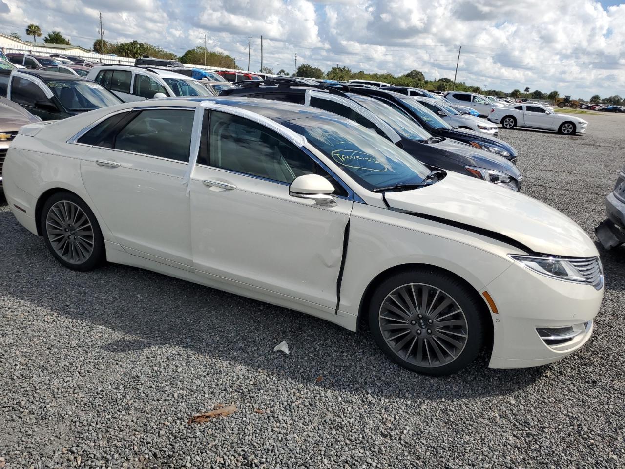 2013 Lincoln MKZ - Image 4